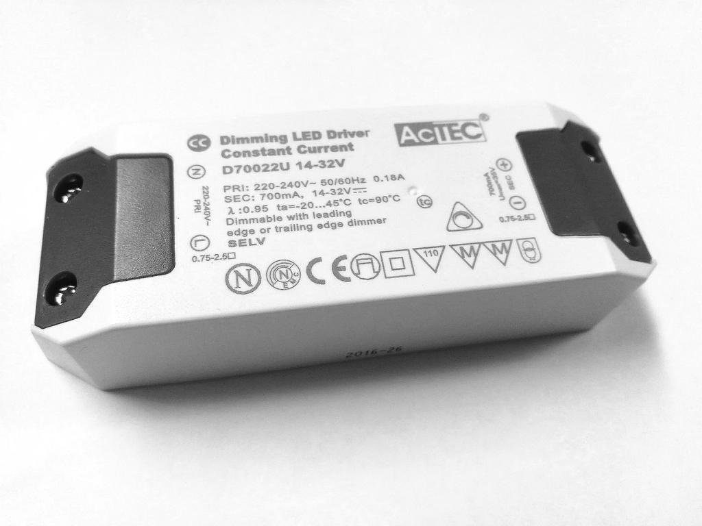 LED-driver 20W 700mA himmennettävä