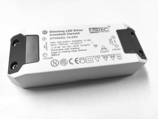 [401411] LED-driver 20W 700mA himmennettävä